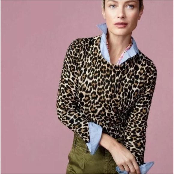 J. Crew Factory Sweaters - J Crew Factory leopard print lightweight sweater